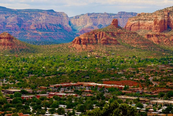 Panoramic Sedona red rock view